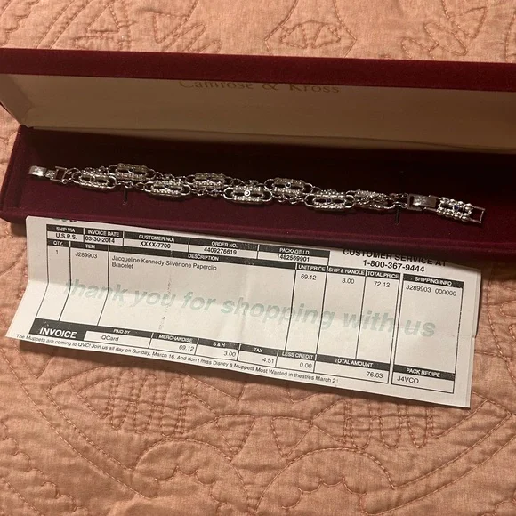 Jackie Kennedy Silver Paperclip Bracelet - Picture 6 of 6